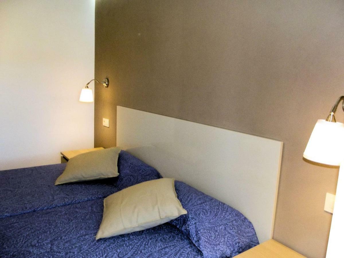 Amazing Exclusive Vutsanclemente *